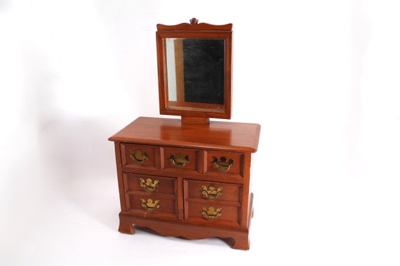 little dresser with mirror