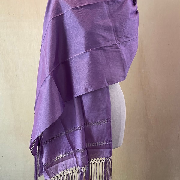 Mexican Rebozo Chalina Medium Lilac Lavender Purple Lila Lavanda Morado Mediano Seda Silk Texture Handwoven Shawl Wrap Runner Ikat Pashmina