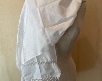 Mexican Rebozo Chalina Small White Blanco Blanca Pequeña Seda Silk Texture Handwoven Shawl Wrap Runner Ikat