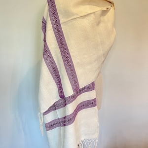 Mexicaanse Rebozo Puebla-katoen algodón natuurlijk wit violet paars blanco natuurlijk morado handgeweven sjaal omslagdoek doula draagzak tafelloper
