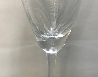 Vintage  1960s Quality Lead Crystal Intaglio Cut Foliage & Leaf Pattern Cocktail Small Wine Glass