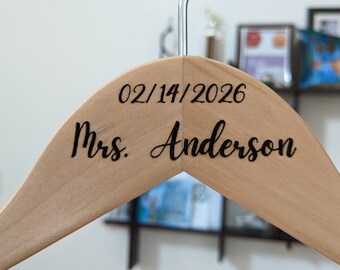 Freeship Engraved Wedding Dress Hanger Bridal Hanger Bride Engraved Personalized Wedding Hanger Name Hanger Bridesmaid Hanger