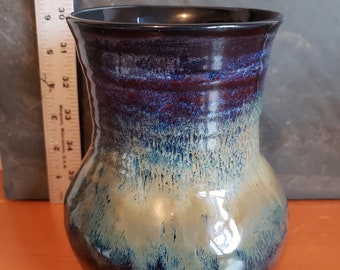 Cosmos vase