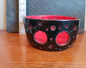 Fruit bowl, glittery black and matte red