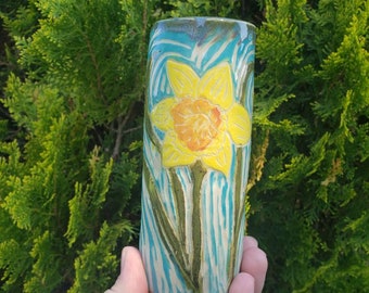 Small daffodil vase