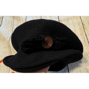 New York Hat Beret - Etsy display picture 1