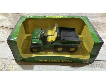 2003 ERTL John Deere Die Cast Metal Gator 1/16 Scale w/box