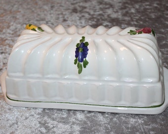 Vintage Großmutters Königskuchen Keramik Backform weiß mit Blumen
