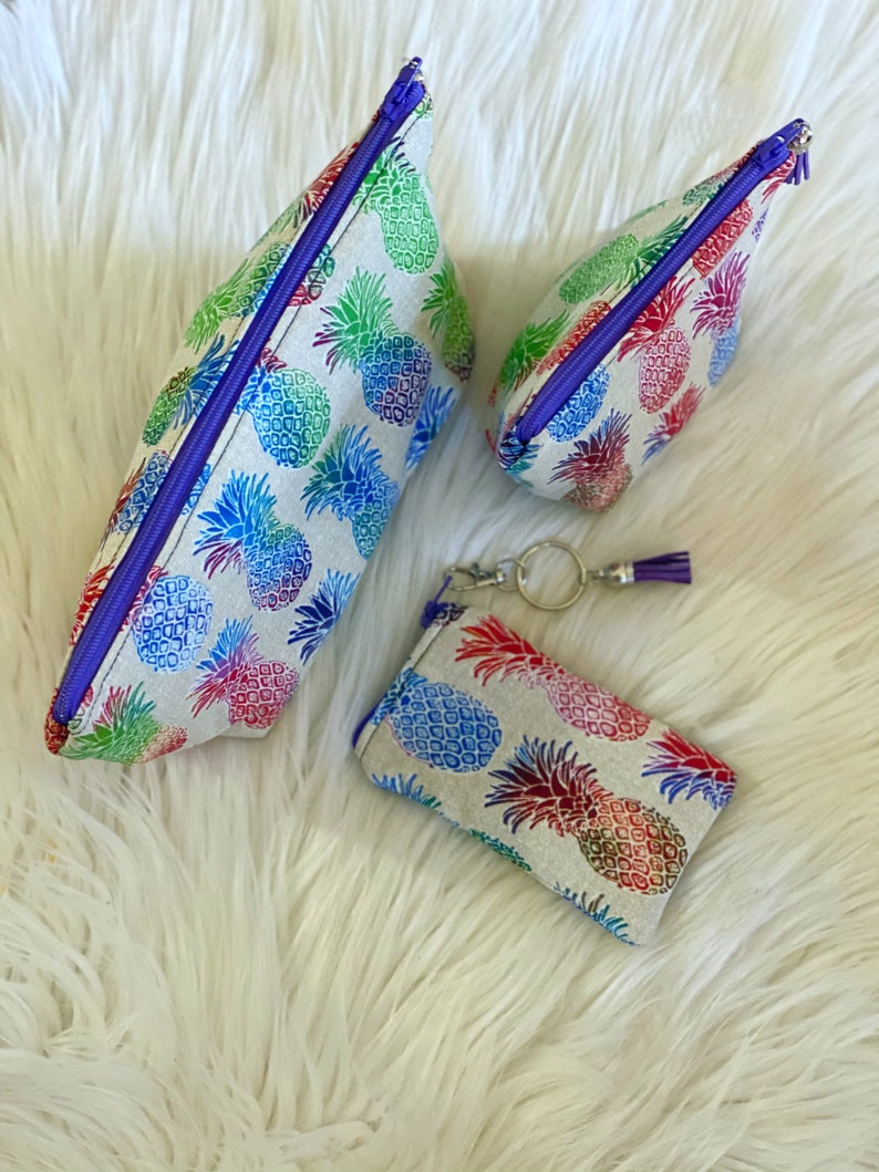 Mini pineapple essential oil bag