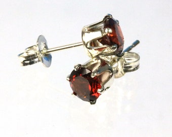 Garnet 5mm sterling silver stud earrings natural gemstone