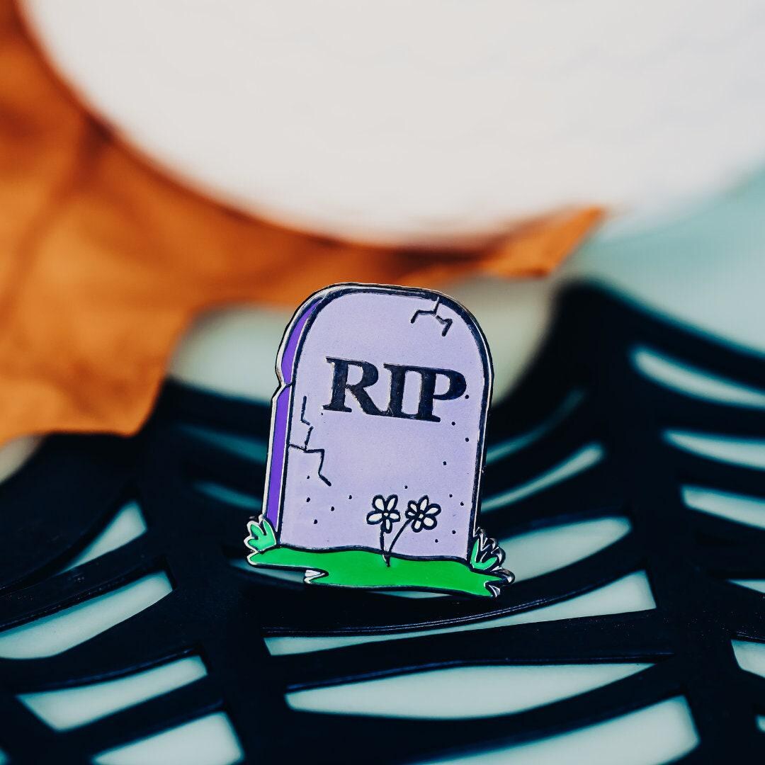 Pin Rip The Pat Kawaii Halloween Pin, Purple RIP Tombstone (hard Enamel, 1.25