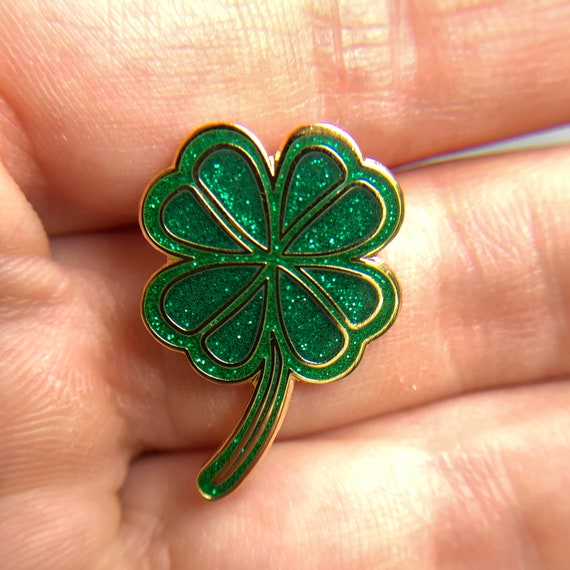Shamrock Dublin Lapel Pin