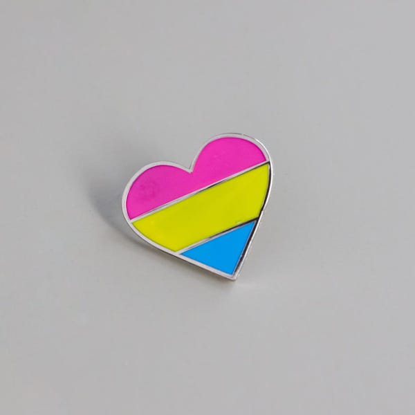Pin de esmalte de corazón del orgullo pansexual: regalo LGBTQ+