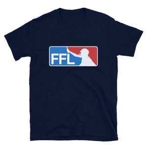 Fantasy Football League - Camiseta con logotipo de Beer Couch- Camisa de fútbol fantasía, camisa de fútbol, camiseta divertida, regalo para él