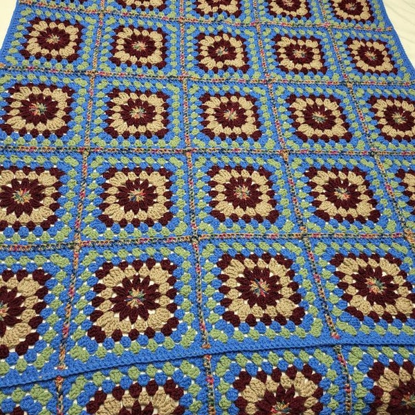 Desert Blue Daisy Granny Square Afghan