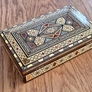 Vintage Damascus Marquetry Box – Bone Inlay Wood Humidor Style Collectible image 4