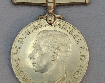 英国勲章・第二次世界大戦（1939～1945年）、刻印有、アンティーク