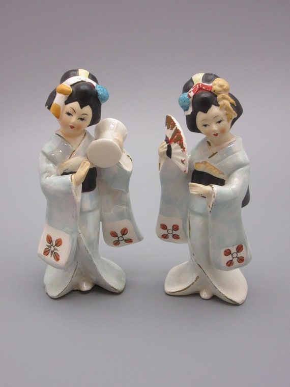 パールポーセリン　アンティーク　置物　pearl porcelain Vintage Japanese Geisha Porcelain Figurines: Mother of Pearl