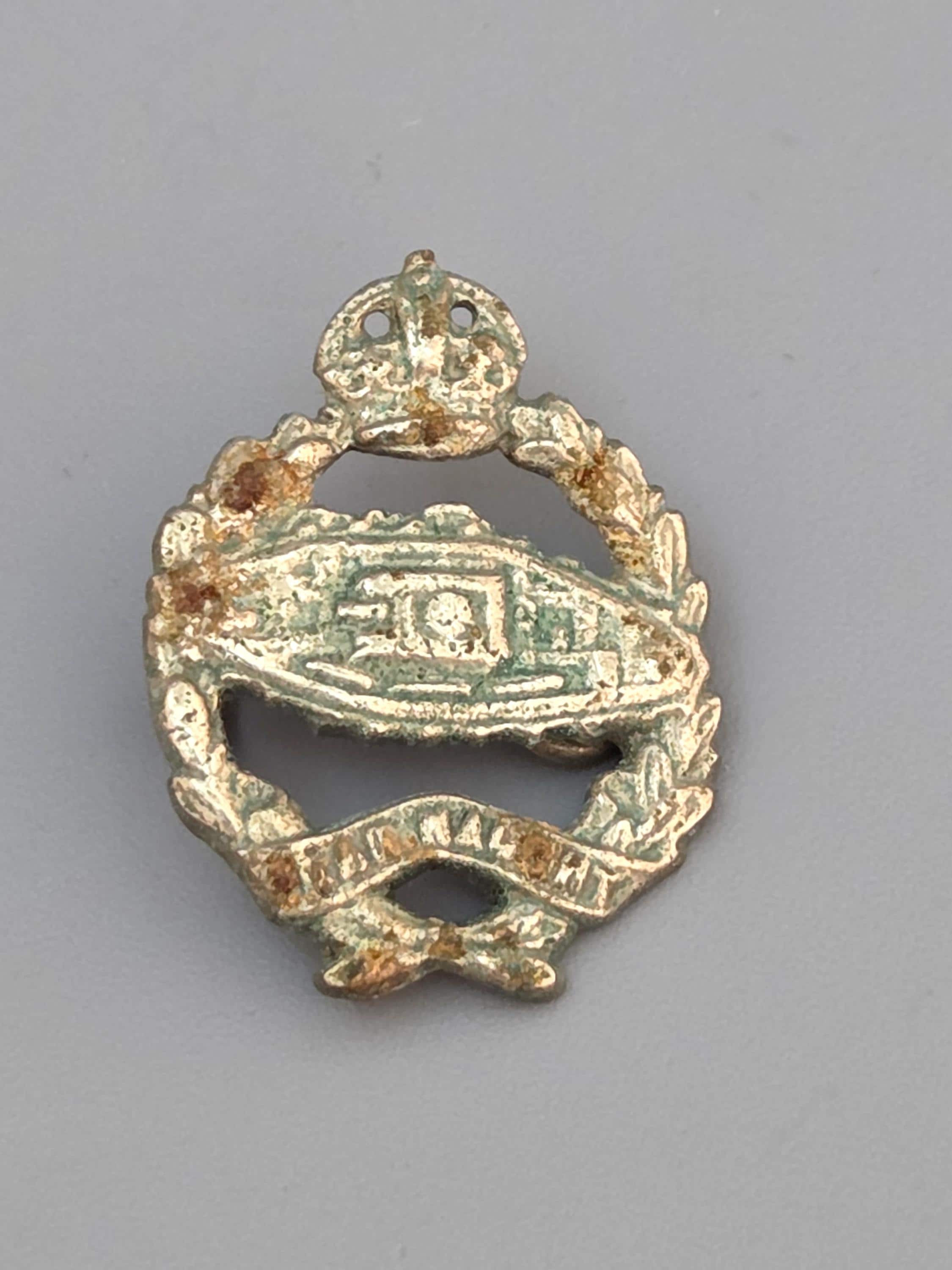 Military british crown insignia - Etsy 日本