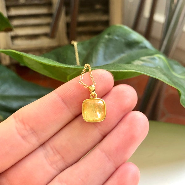 Pendentif minimaliste en Citrine jaune naturelle en pierre semi-précieuse, collier doré plaqué or 18k