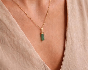 Minimalistischer Anhänger mit einem Halbedelstein, Aventurin, in Gold oder Silber