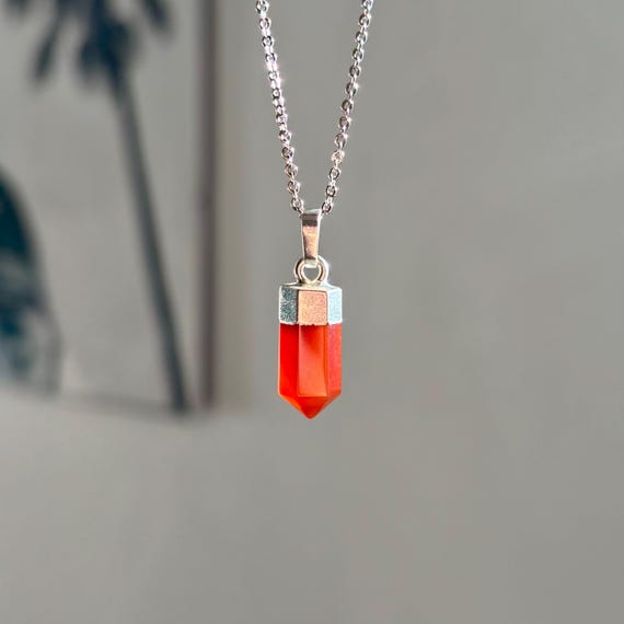 Pendentif pointe Cornaline naturelle en pierre semi-précieuse, doré ou argenté