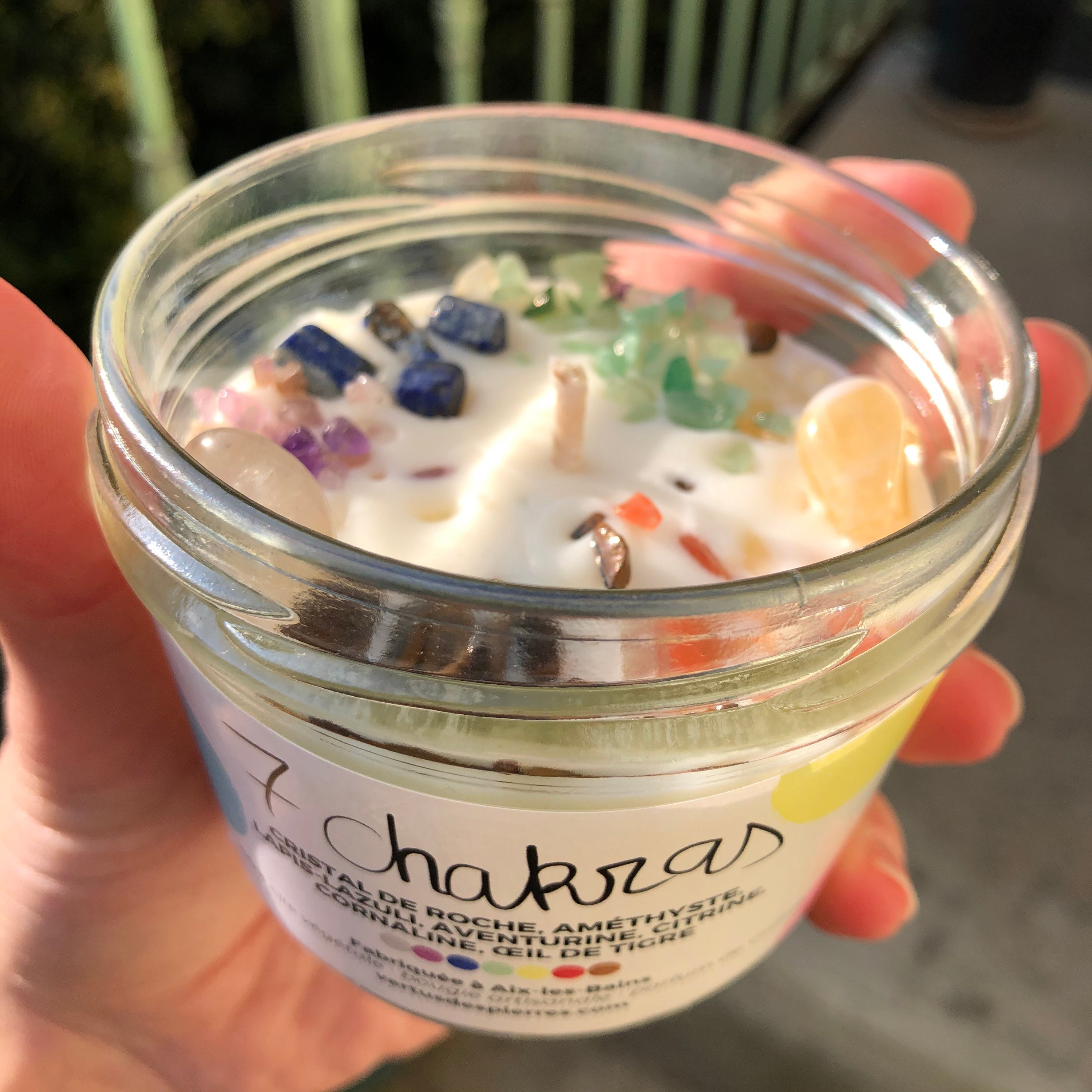 Bougie 7 Chakras, Pierres et Lithothérapie, Cristal de Roche, Améthyste, Lapis Lazuli, Œil Tigre, Se