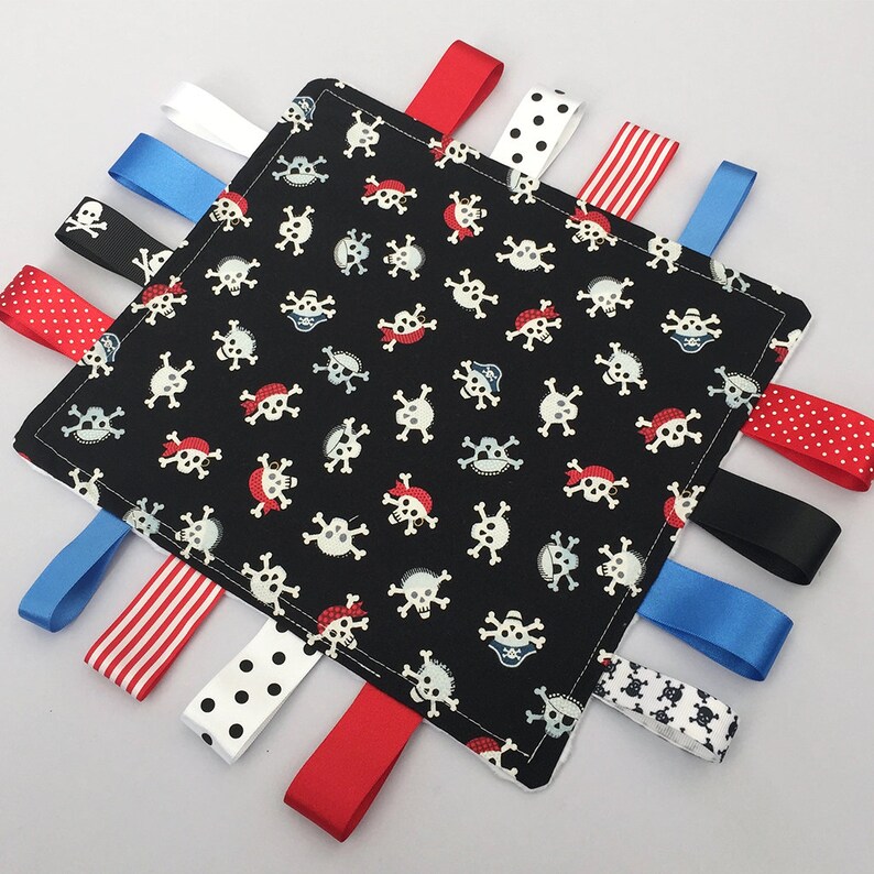 Le nom personnalisé très faim caterpillar nouveau bébé dribble bib Garçon Fille Cadeau