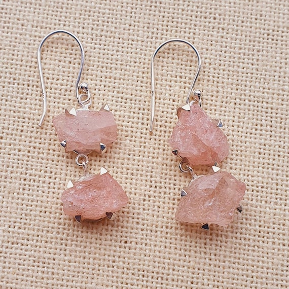 Raw Rose quartz earrings 925 silver, rose quartz earrings,raw rose quartz jewellery,gemstone earrings,Crystal earrings,love stone earrings