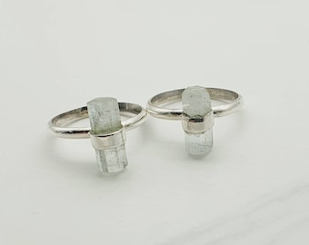 Raw Aquamarine  925 silver ring, Raw gemstone rings, stackable ring,Minimalist ring,natural stone ring,silver ring,blue Aquamarine   rings,