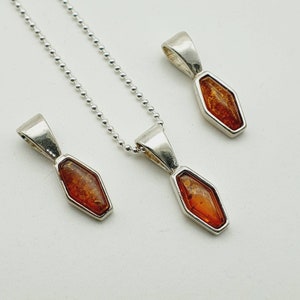Amber pendant 925 silver,baltic Amber pendants,honey amber pendant,genuine amber,Minimalist pendants,silver pendant,gemstone jewellery