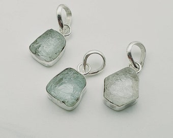 Raw aquamarine pendant 925 silver, aquamarine pendants, natural aquamarine necklace ,rough aquamarine pendant, aquamarine crystal necklace