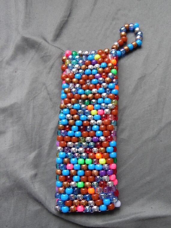Beaded Case With Hanging Handle, Threaded Pony Bead Pencil Bag, Woven Steel Wire Pencil Carrier, Durable Pencil Case with Loop To Hang