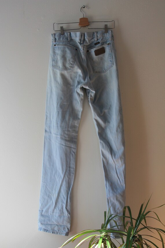Light wash Wranglers - 32'' waist