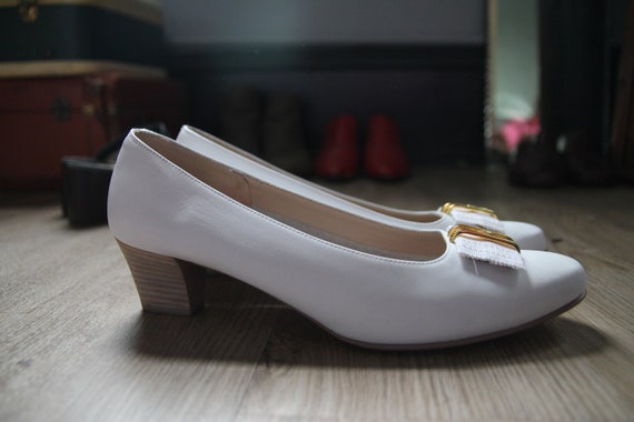 white block heel pumps