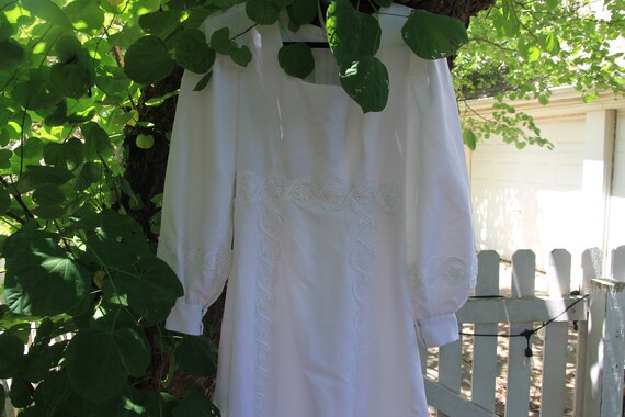 Balloon sleeve wedding dress!