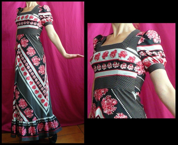 Vintage 60s - 70s maxi dress w/ pink roses and bl… - image 1