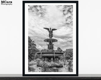 Impression fontaine Bethesda, impression Central Park, photographie de New York, impression de la ville de New York, impression ange, art mural New York, impression nuages, 148