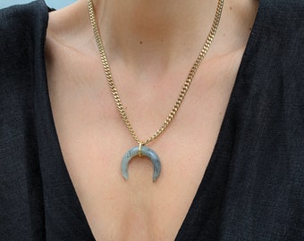 Collier "Izabella" chaine lune en labradorite