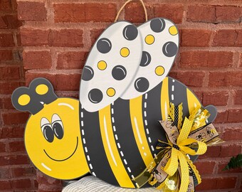 Bumblebee Door Hanger, Bee Wreath, Summer Door Hanger, Bumble Bee Collector Gift