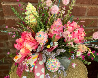 Ice Cream Candy Land Theme Centerpiece, Ice Cream Cone Floral for Kitchen Table,  Pink Birthday Decoration, Mothers Day Gift