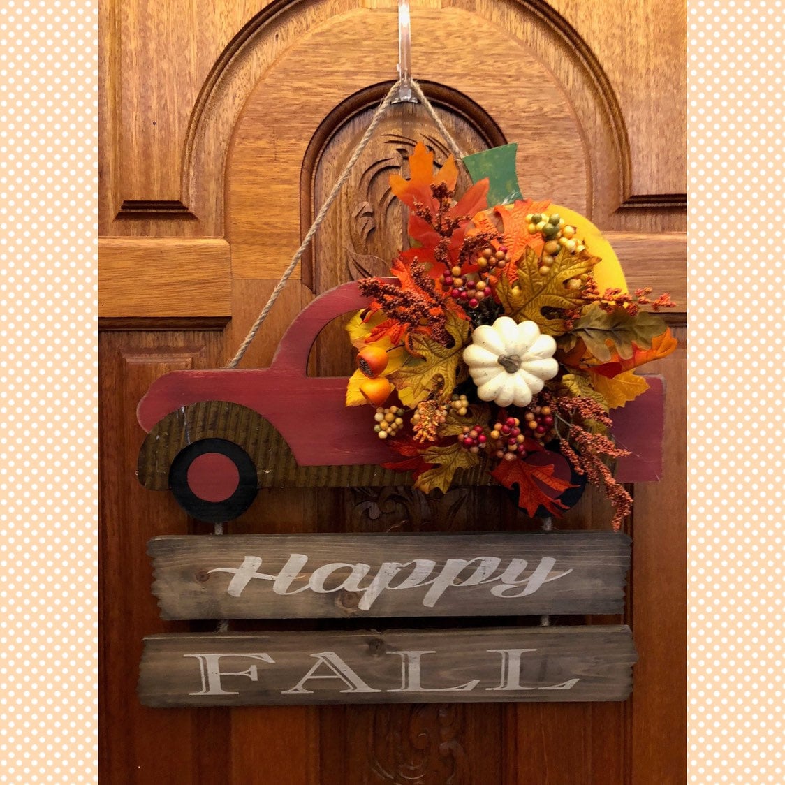 PUMPKIN RED TRUCK /" Hello FALL /" WALL DOOR HANGING SIGN DECOR-THANKSGIVING