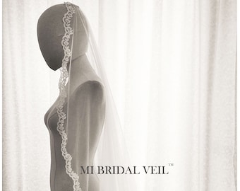 Mantilla Veil, Small Lace Mantilla Veil, Cathedral Lace Veil, Lace Wedding Veil, Bridal Veil Cathedral, Rose Lace Veil, Mi Bridal Veil