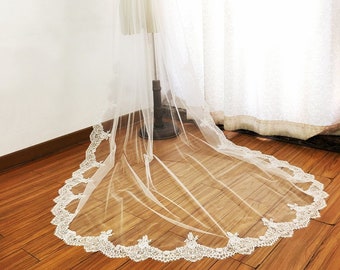 Cathedral Wedding Veil, Chantilly Lace Wedding Veil, Bridal Veil Cathedral, Eyelash Lace at Fingertip, Mi Bridal Veil, Hand Made