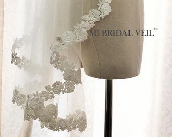 Lace Wedding Veil Fingertip, Lace Bridal Veil, Rose Lace Veil, Bridal Veil Lace at Chest, Ivory Venice Lace Veil, Mi Bridal Veil, Hand Made