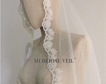 Lace Wedding Veil, Rose Lace Veil, Lace Bridal Veil, Mantilla Lace Veil, Veil w Blusher, Bridal Veil Fingertip, Mi Bridal Veil, Hand Made