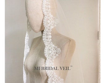 Mantilla Wedding Veil, Vintage Inspired Lace Veil, Classic Ivory/Silver Lace Wedding Veil, Scallop Lace Veil, Mi Bridal Veil, Hand Made
