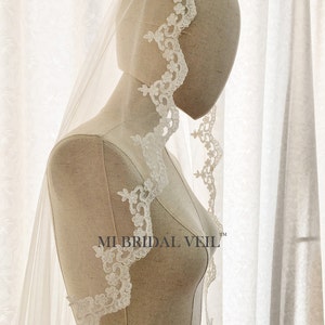 Cathedral Lace Veil, Lace Wedding Veil, Delicate Lace Veil, Mantilla Lace Bridal Veil, Drop Lace Veil, Small Lace Veil. Scallop Lace Veil.