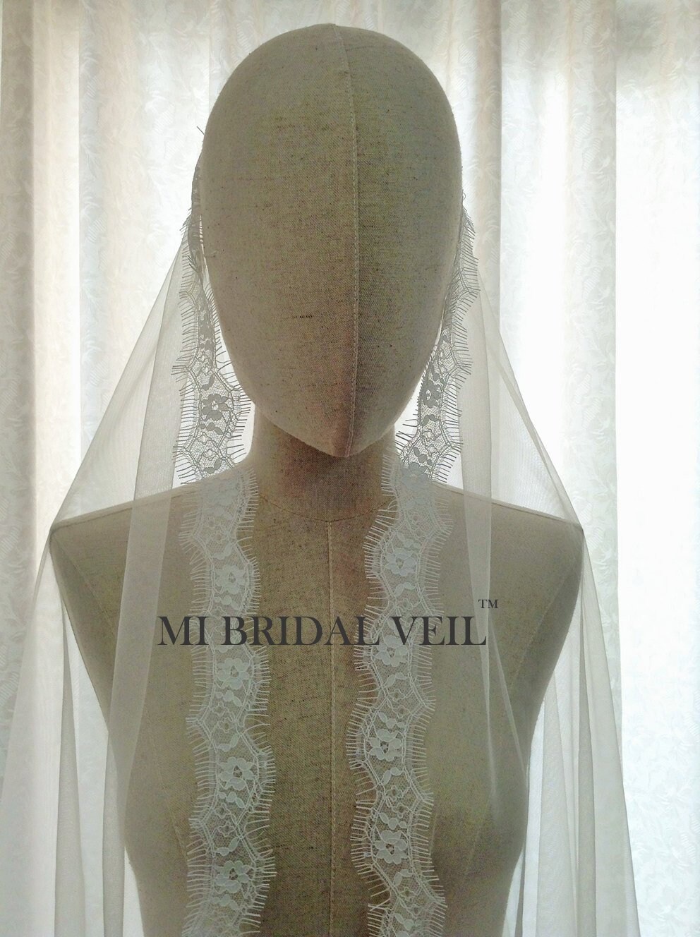 Chantilly Lace Veil, Cathedral Wedding Veil, Boho Lace Veil, Eyelash Drop Lace Veil, Cathedral Bridal Veil, Romantic Veil, Mi Bridal Veil