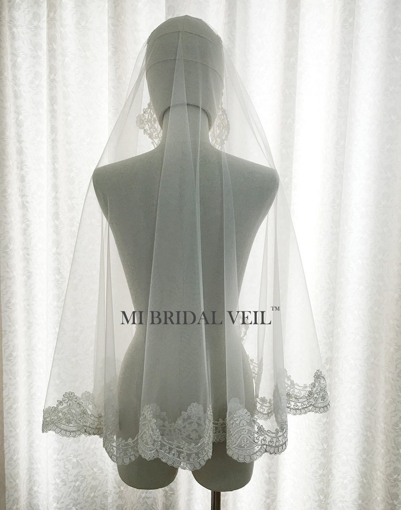 Mantilla Wedding Veil, Vintage Inspired Lace Veil, Spanish Wedding Veil, Lace Wedding Veil, Ivory/Silver Lace Bridal Veil, Mi Bridal Veil image 5